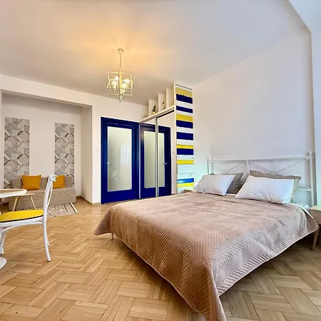 Elada Near Cismigiu Park