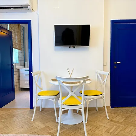 Elada Near Cismigiu Park Bucarest