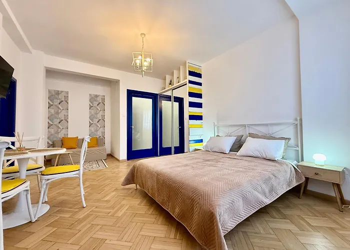 Elada Near Cismigiu Park